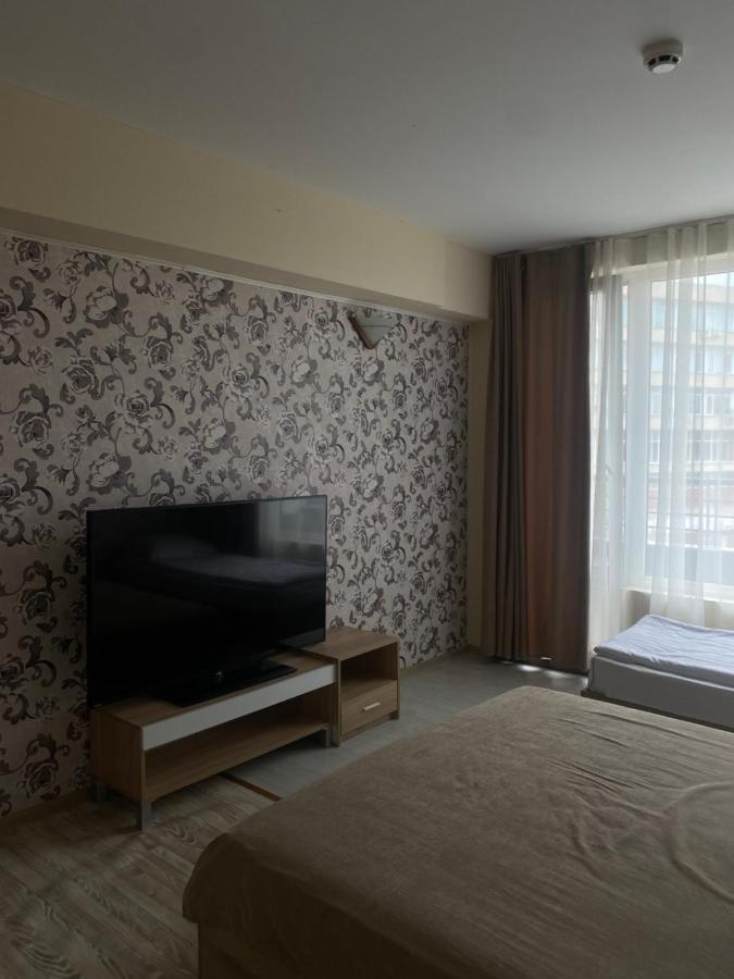 Danita Apartments & Diva Restaurant Bbq&Pool Bar Варна Экстерьер фото