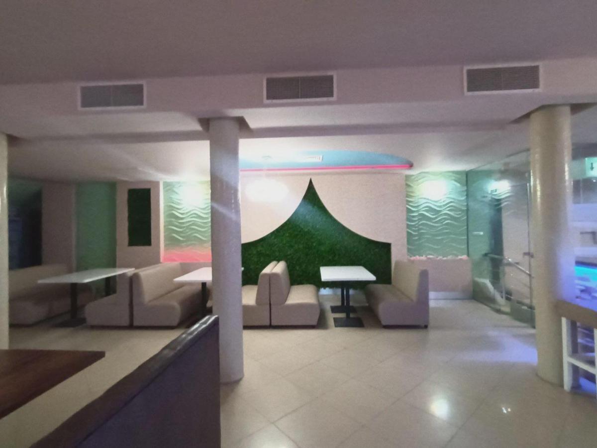 Danita Apartments & Diva Restaurant Bbq&Pool Bar Варна Экстерьер фото