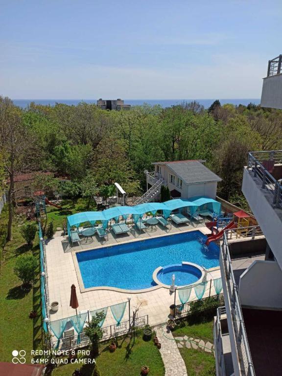 Danita Apartments & Diva Restaurant Bbq&Pool Bar Варна Экстерьер фото