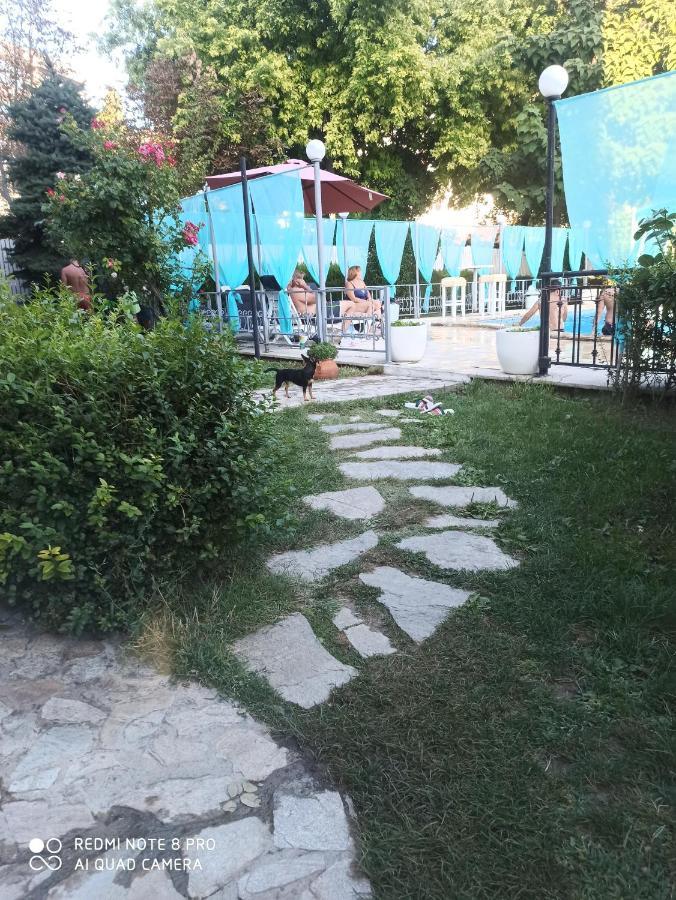 Danita Apartments & Diva Restaurant Bbq&Pool Bar Варна Экстерьер фото