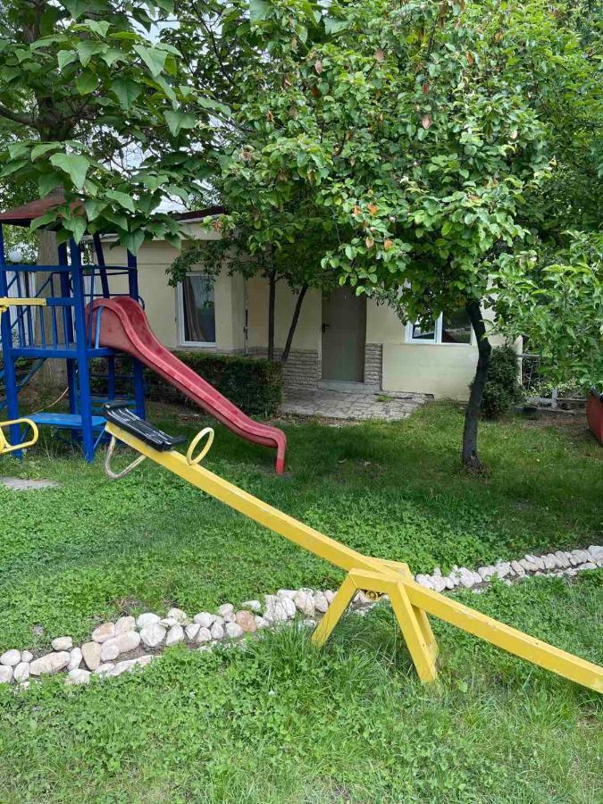 Danita Apartments & Diva Restaurant Bbq&Pool Bar Варна Экстерьер фото